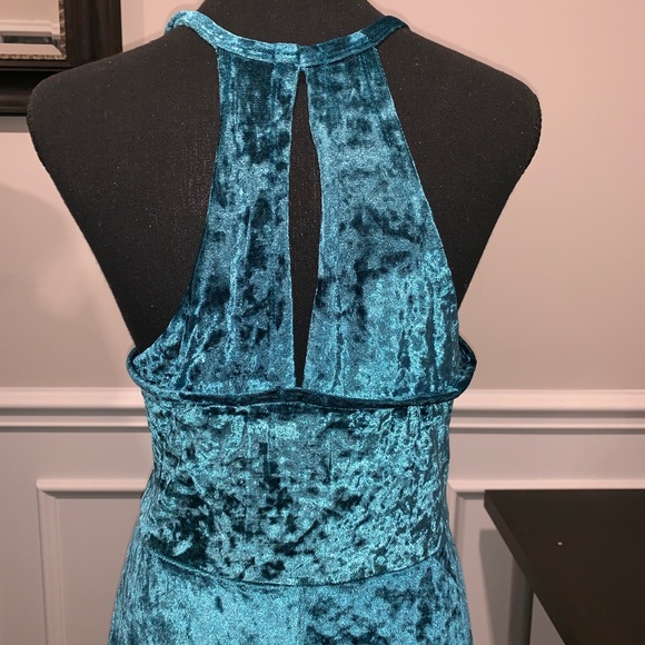 ⭐️NEW⭐️ Blue Velvet Dress - Picture 6 of 6